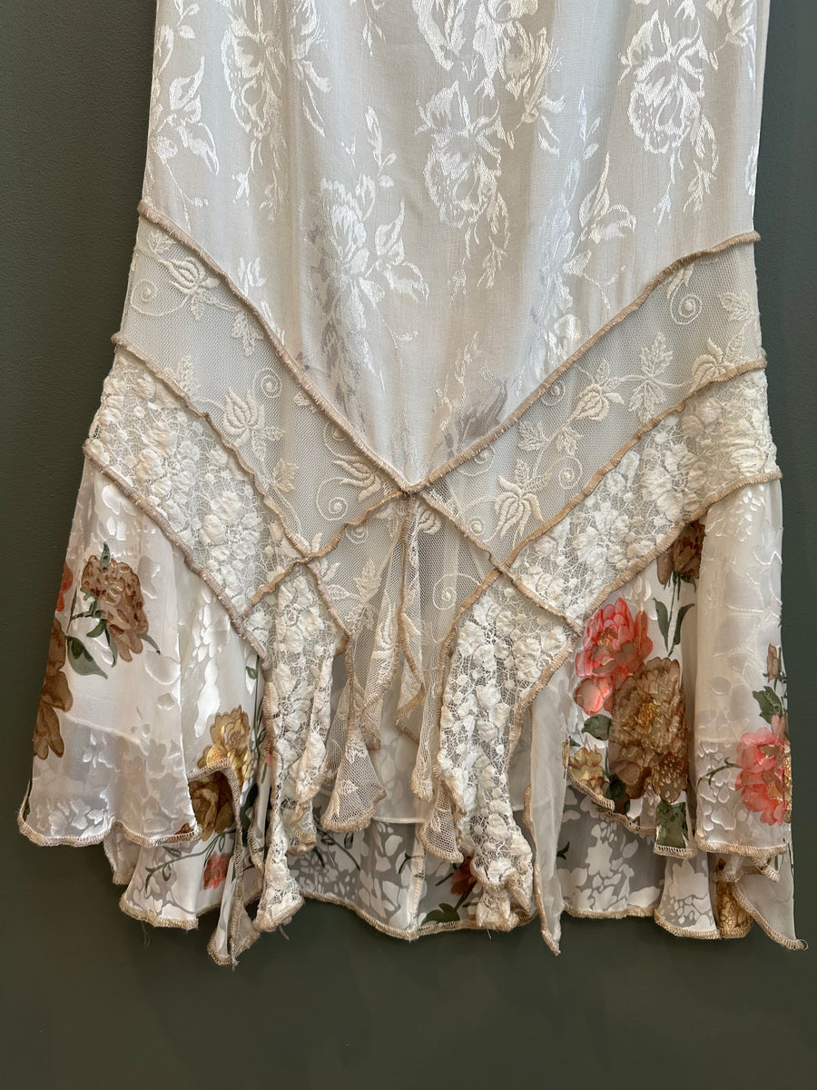 Ariana Skirt, 2000’s, 30” Waist