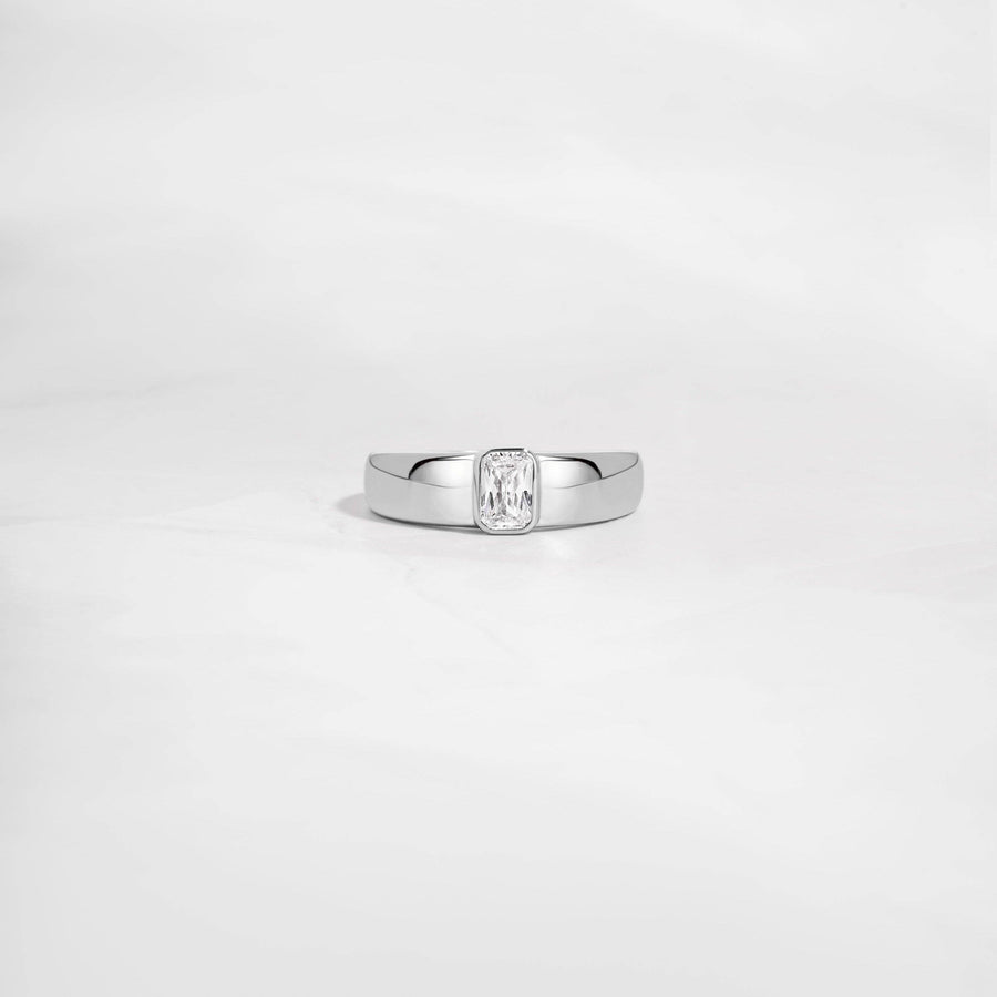 Baguette Dome Ring: Gold / 8