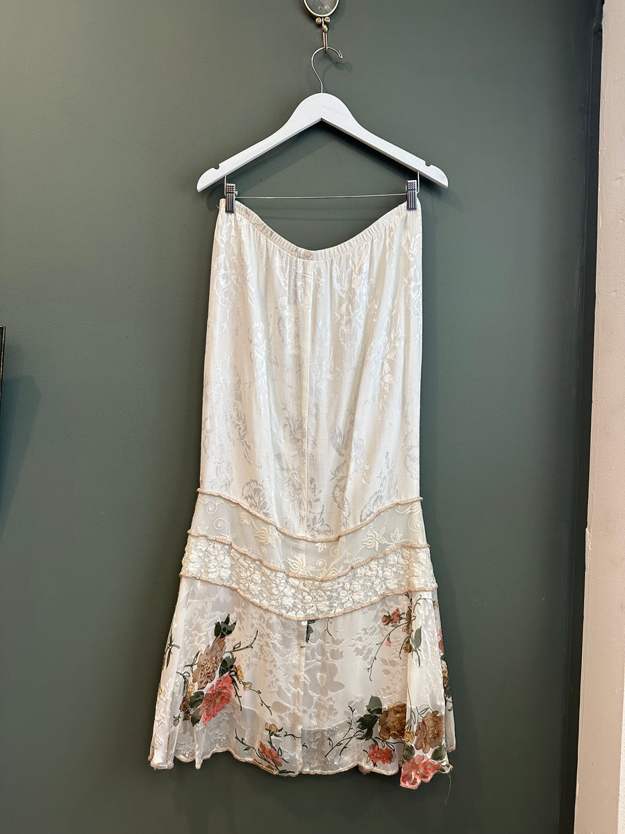 Ariana Skirt, 2000’s, 30” Waist