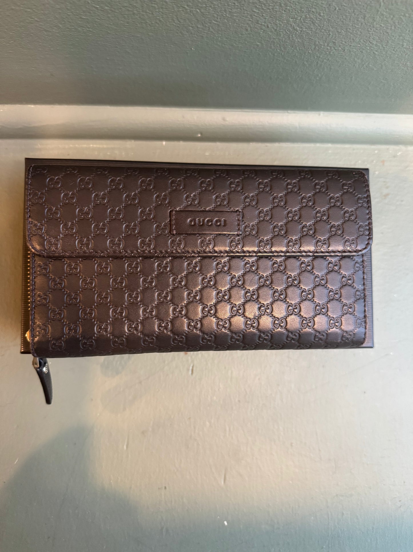 Lori L - Gucci Leather wallet GG
