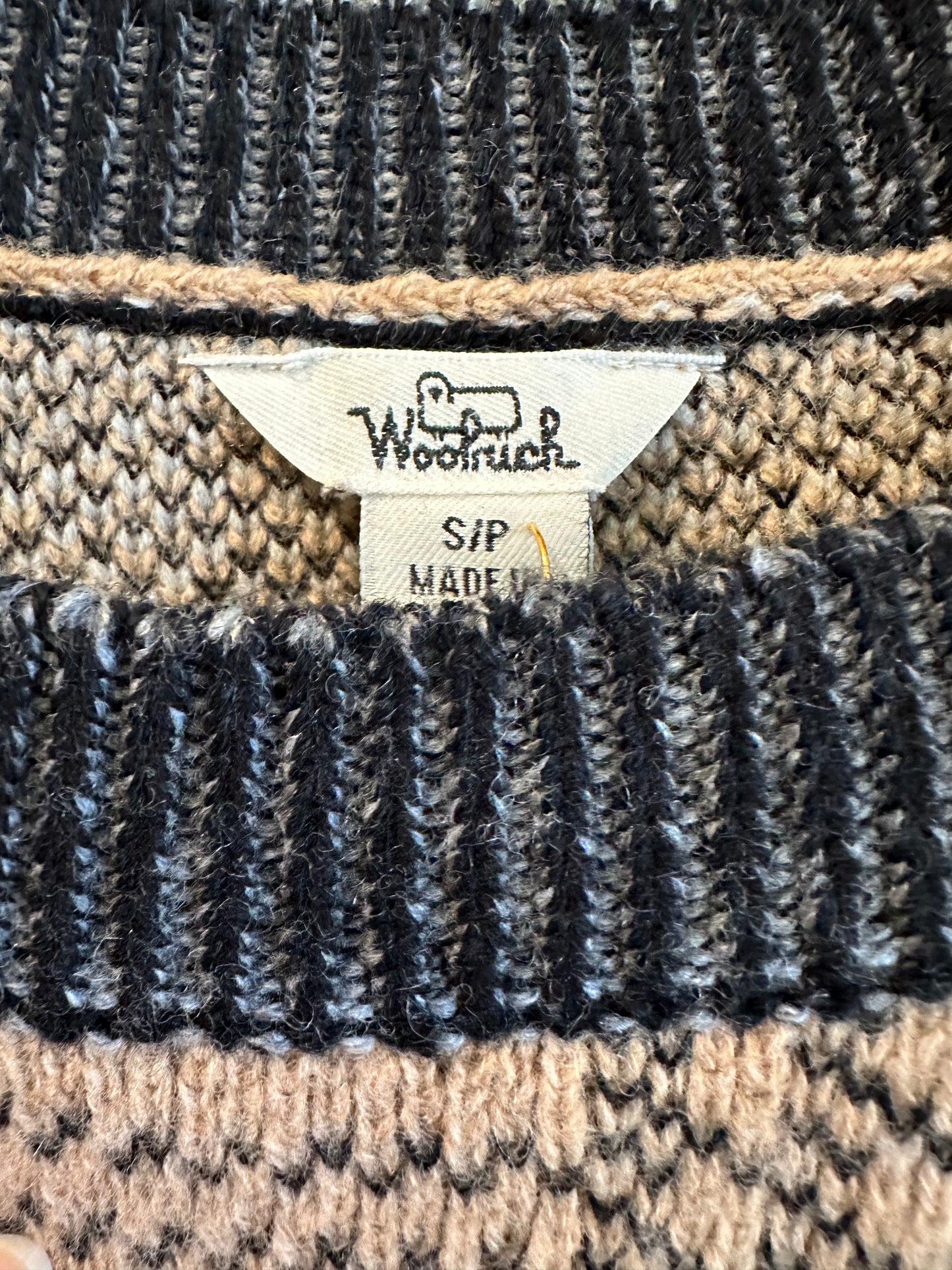 Mountain Scene Sweater, 1990’s, 42” Bust