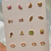 Croissant Studs: Gold