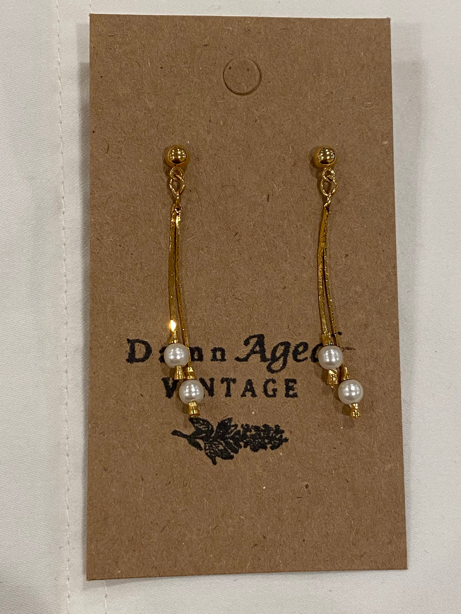 Dangle Pearl Earring