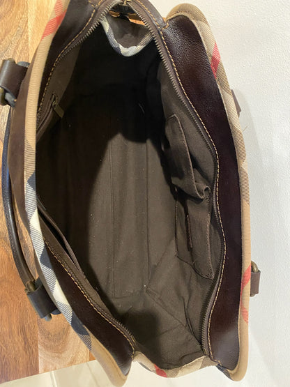 Burberry, Large Leather Tote, 40