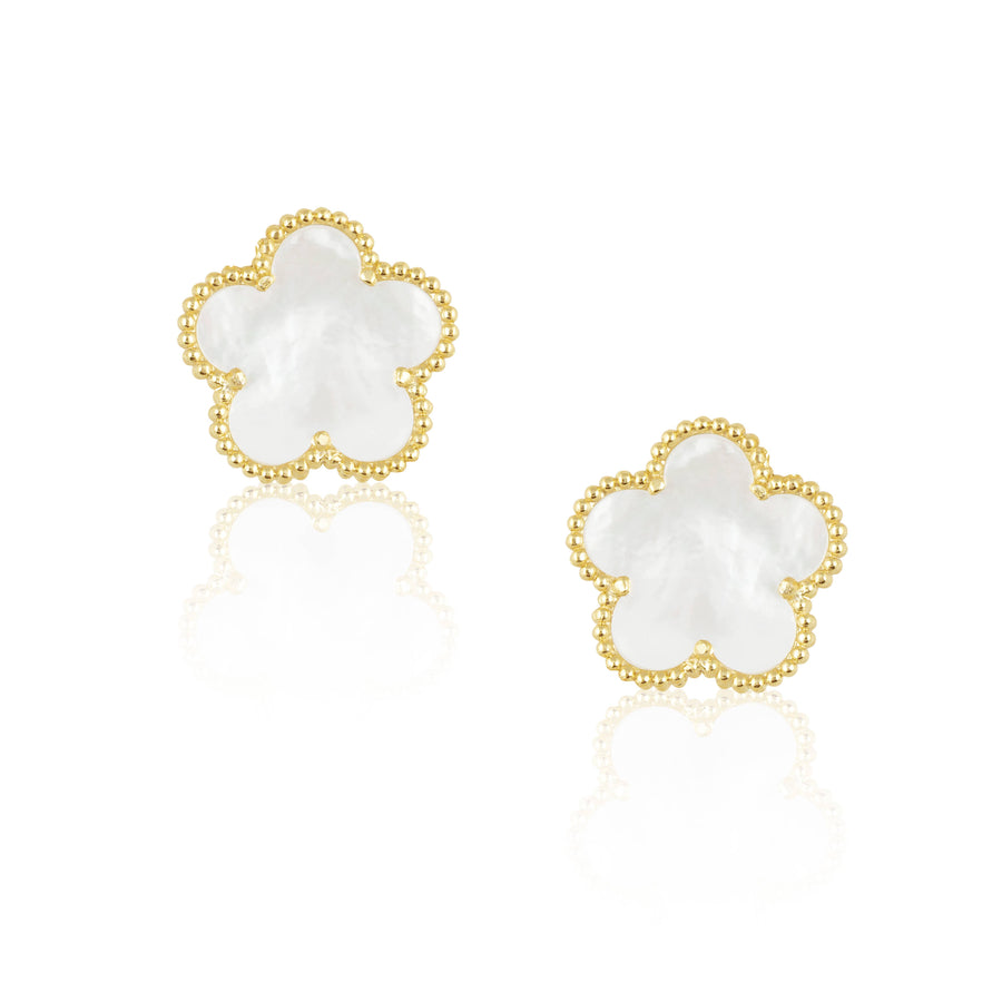 Adeline Clover Earring: Mother of Pearl / 15mm