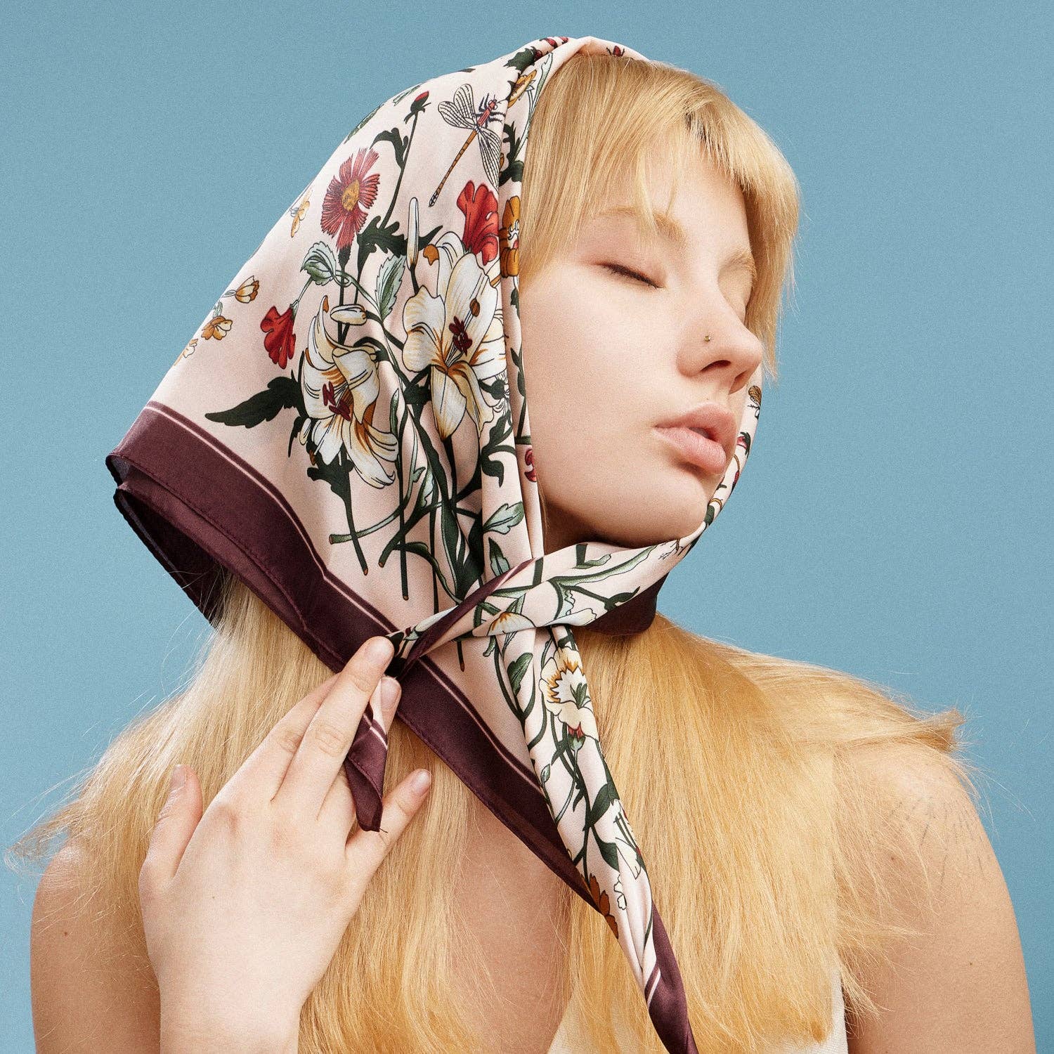 Vintage Botanical Floral Square Scarf – Elegant Garden Print Satin Neck & Hair Scarf: PK / ONE