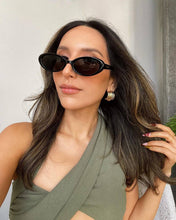 Load image into Gallery viewer, Taya: Black / Polarized + 100% UV Protection