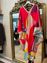Load image into Gallery viewer, Rylee Kaftan, 2000's, one size fits most