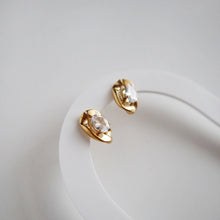 Load image into Gallery viewer, Mallory Studs
