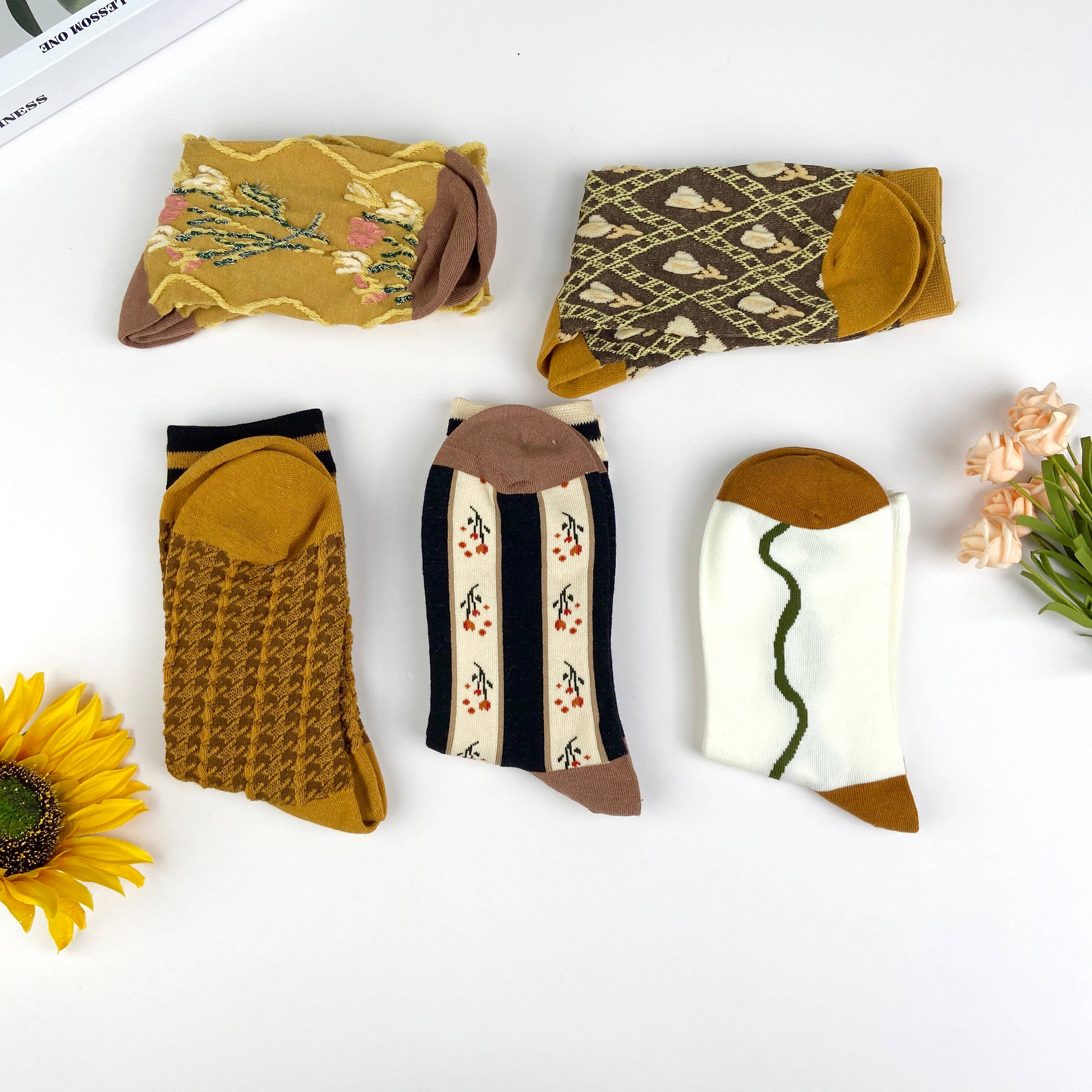 Combed cotton women's socks floral lolita mid-calf socks aut: Yellow