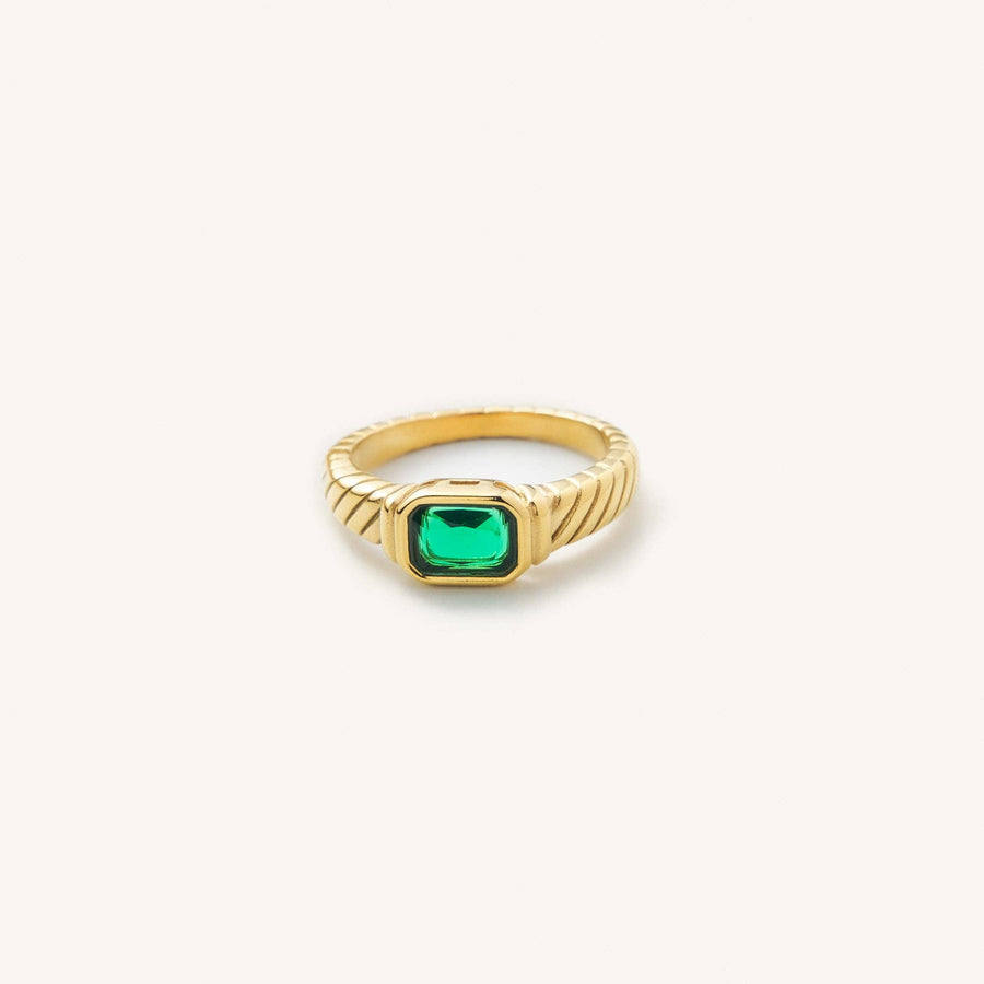 Braided Emerald Ring: 8