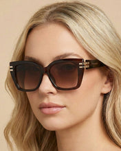 Load image into Gallery viewer, Paige: Black / Polarized + 100% UV Protection