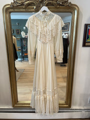 Gunne Sax White Dress, 1970s, 26” Waist, 32” Bust as is