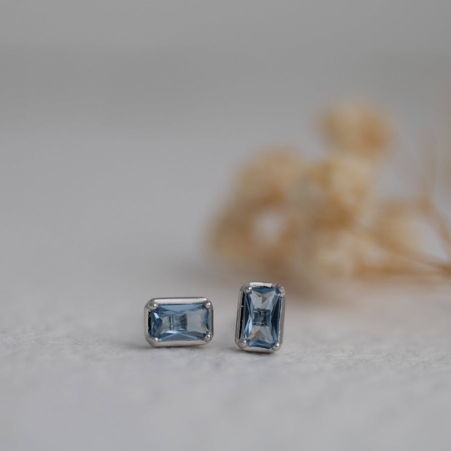 Aquamarine Baguette Studs: Gold