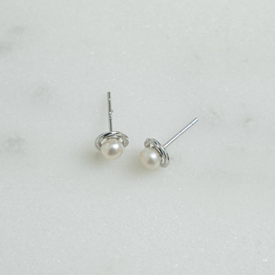 Pearl Button Studs: Gold