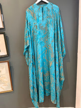 Load image into Gallery viewer, Molly Caftan, 1970’s, 42” Bust