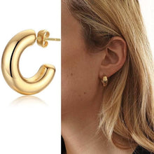 Load image into Gallery viewer, Chloe Mini Hoop: Silver