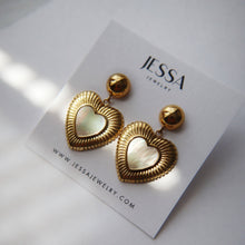 Load image into Gallery viewer, Tessa Heart Earrings