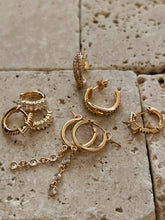 Load image into Gallery viewer, Melanie earrings