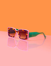 Load image into Gallery viewer, Deco Sunglasses