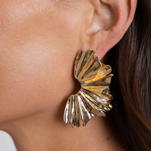 Load image into Gallery viewer, Arabella Statement Earring