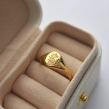 Load image into Gallery viewer, Wildflower Signet Ring: 7