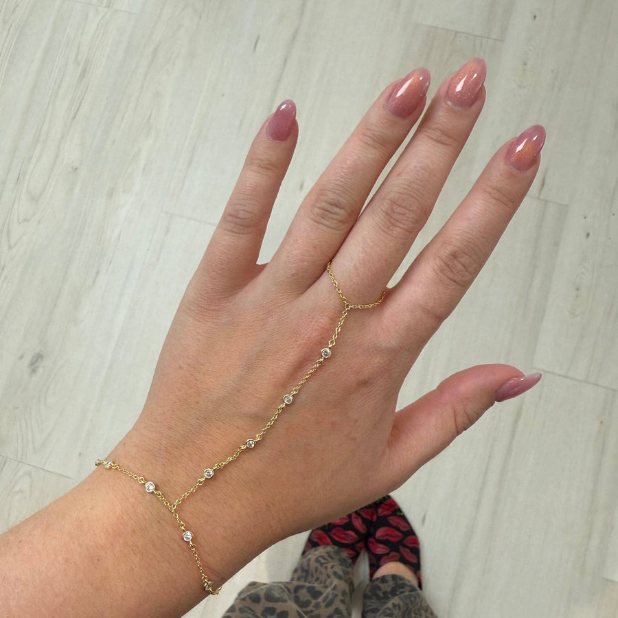 Floating Diamond Hand Chain Bracelet: Silver