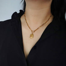 Load image into Gallery viewer, Rosette Paperclip Necklace