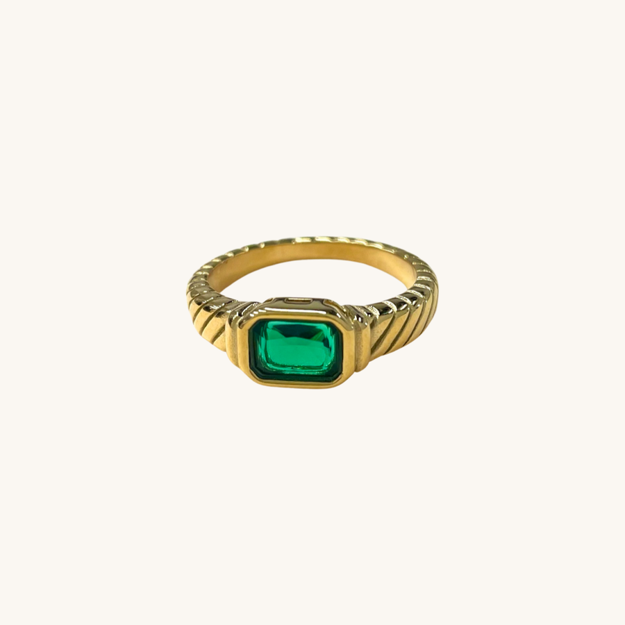 Braided Emerald Ring: 6