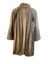 Load image into Gallery viewer, Regina Fur Coat, 1970's, 42" Bust