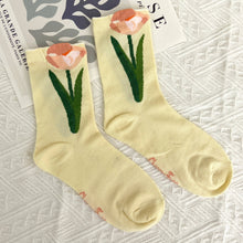 Load image into Gallery viewer, Tulip Mid Calf Floral Vintage Socks: Flower