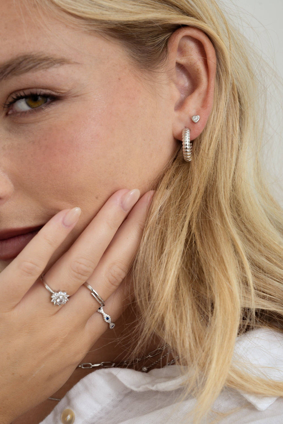 Bezel Heart Studs: Gold