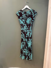 Load image into Gallery viewer, Silk Jones NY Dress, 1990’s, 36” Bust