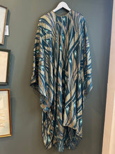 Load image into Gallery viewer, Missy Kaftan, 1970’s, 80” Across