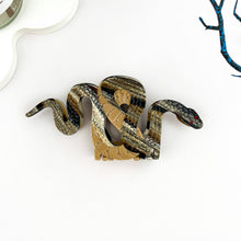 Load image into Gallery viewer, Two-color Snake Hair Clip, Acetate Animal Claw Clip: Black