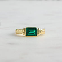 Load image into Gallery viewer, Emerald Statement Ring: Gold / Emerald / 7