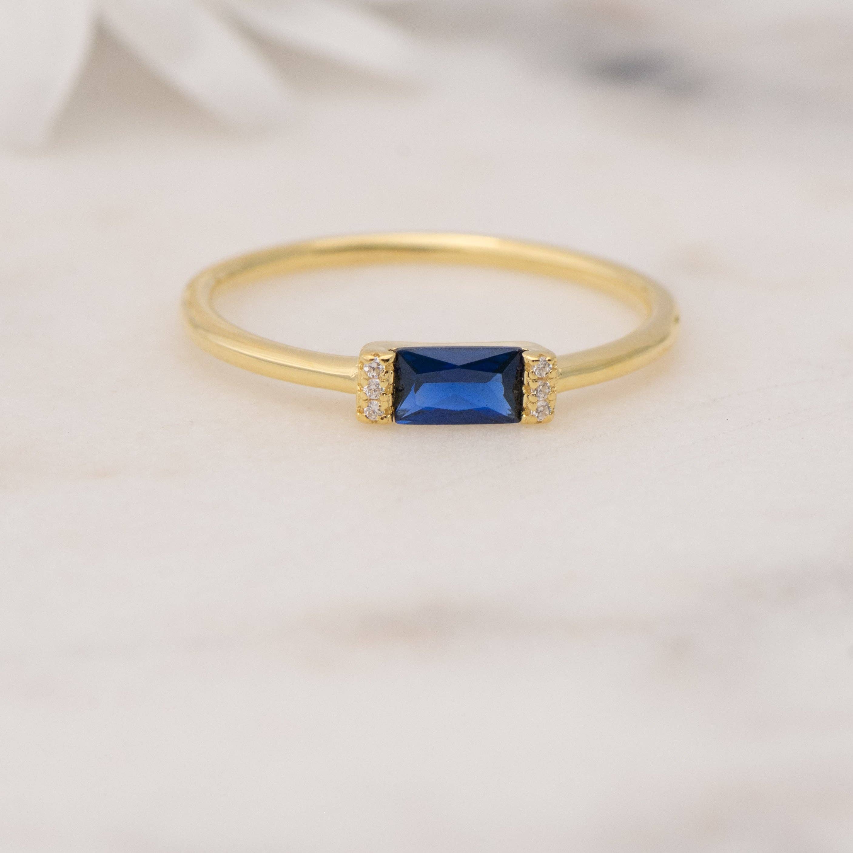Sapphire Baguette Ring: Gold / Sapphire / 7