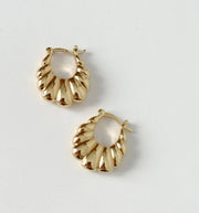Little Scallop Hoops