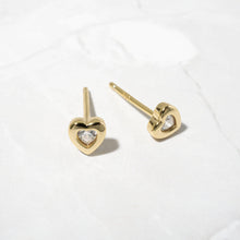 Load image into Gallery viewer, Bezel Heart Studs: Gold