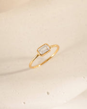 Baguette Bezel Ring: Gold / 7