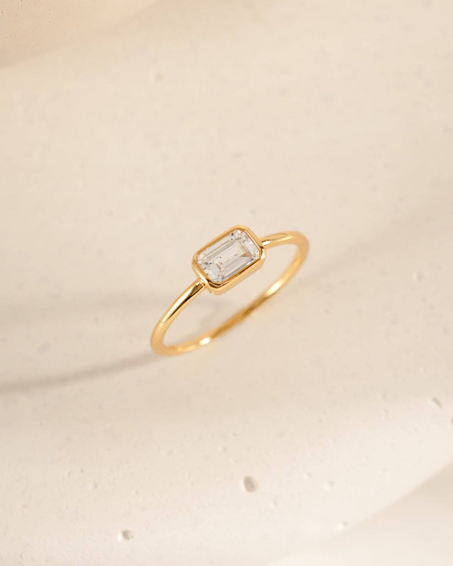 Baguette Bezel Ring: Gold / 7