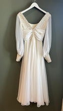Load image into Gallery viewer, Janet - White Princess Wedding Gown, 24" Waist