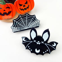 Load image into Gallery viewer, 3" Halloween Cute Bat Hair Clips: Spider wed