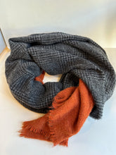 Load image into Gallery viewer, Urban - Brunello Cucinelli Cashmere Scarf