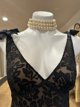 Load image into Gallery viewer, Pearl Choker