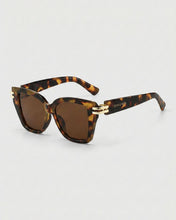 Load image into Gallery viewer, Paige: Black / Polarized + 100% UV Protection