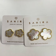 Adeline Clover Earring: Mother of Pearl / 15mm