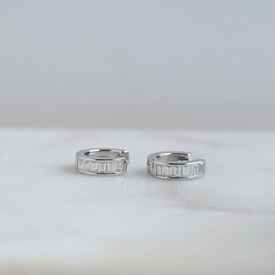 Small Baguette Huggies: Gold