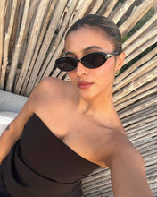 Load image into Gallery viewer, Taya: Black / Polarized + 100% UV Protection