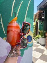 Load image into Gallery viewer, Deco Sunglasses